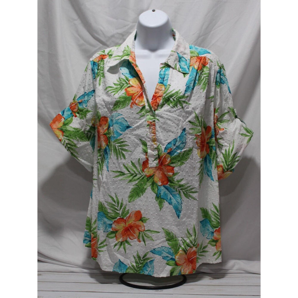 CD Daniels Women's (1X) Multicolor Floral Swiss Dot V-neck Roll-tab Short Sleeve